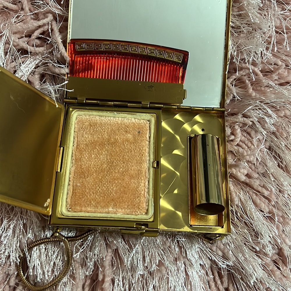 VINTAGE MOTHER OF PEARL COMPACT CASE. - Picture 4 of 8